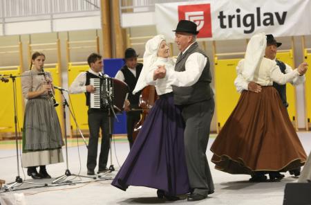 Folklorni festival KD Rak Rakek 63 Foto Ljubo Vukelič